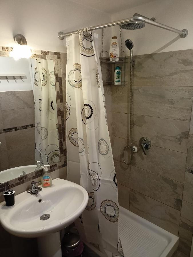 A Casa Di Edi Lägenhet *